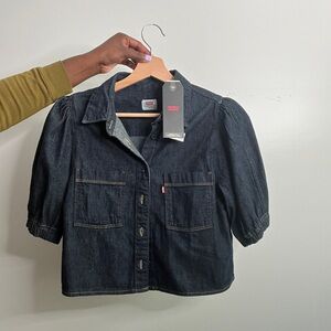Levi’s dark denim button-down crop top